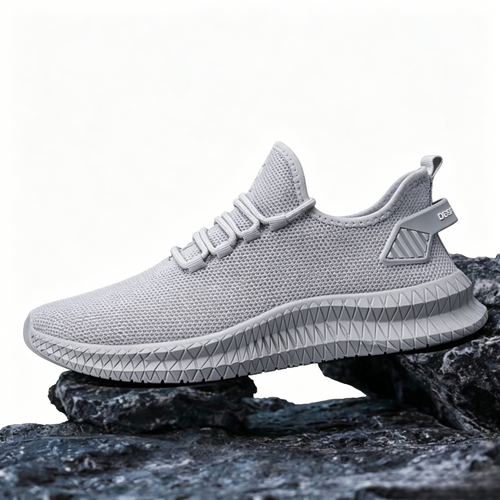 Summer breathable mesh athletic shoes for men and women, lightweight soft-soled slip-on casual shoes