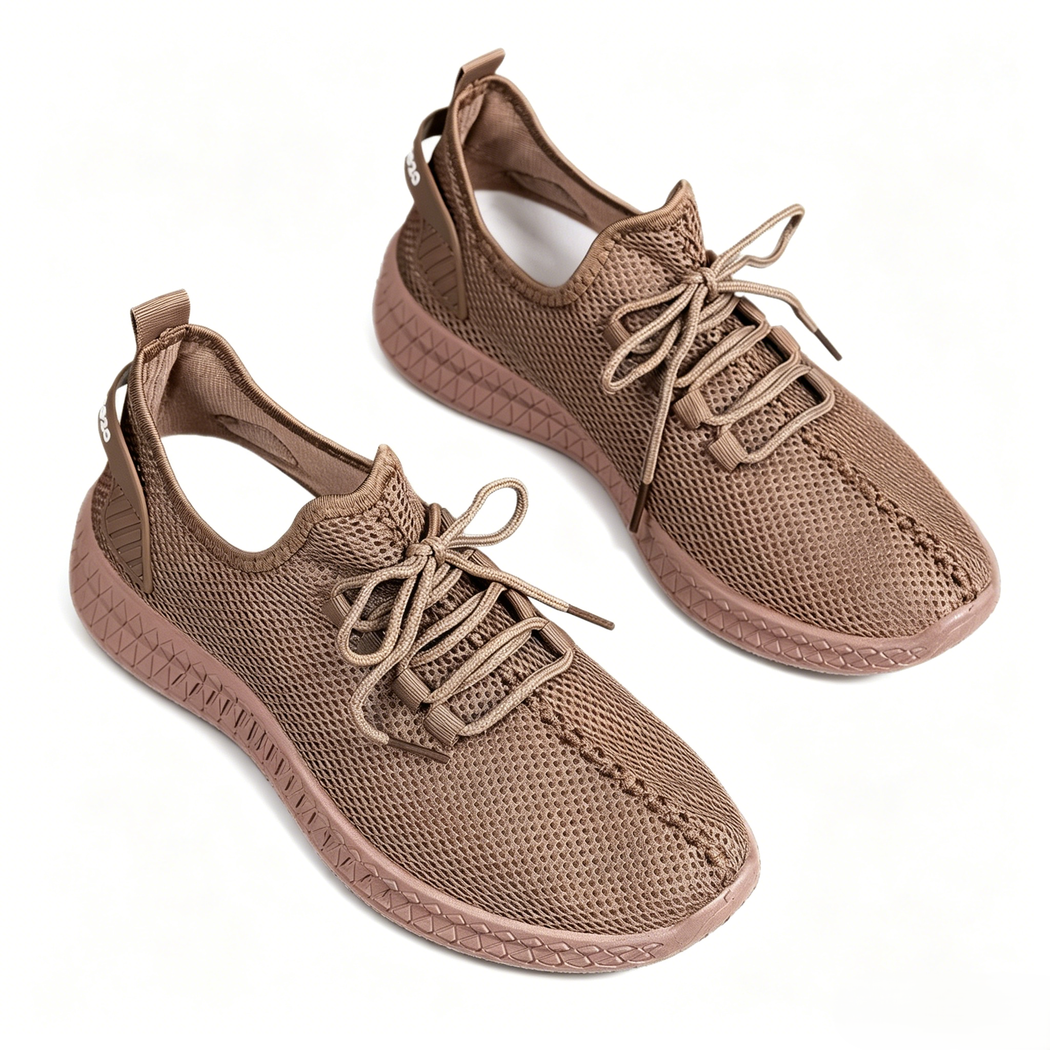 Summer breathable mesh athletic shoes for men and women, lightweight soft-soled slip-on casual shoes