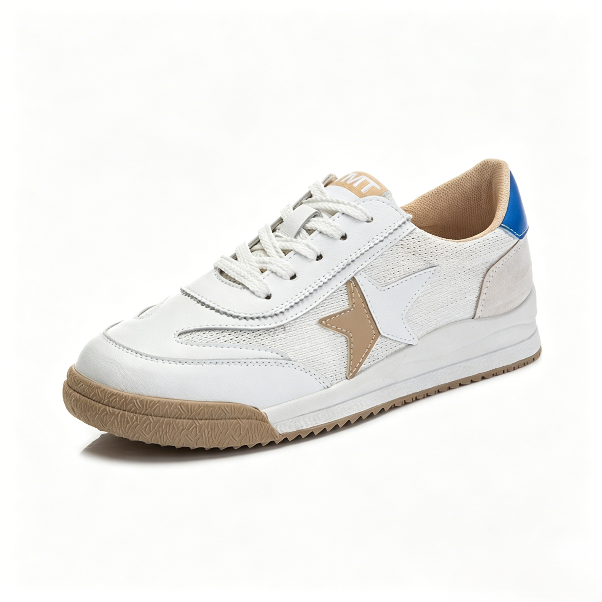 Low-cut, breathable mesh white sneakers, retro star-patterned flat casual athletic shoes